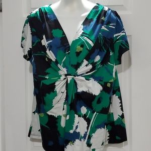 ♥️BUNDLE ITEM♥️A.N.A SHORT SLEEVE V-NECKLINE TOP (1X)